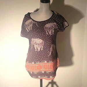 Women's Black Short Sleeve Top with Elephants by Espresso Size: Large